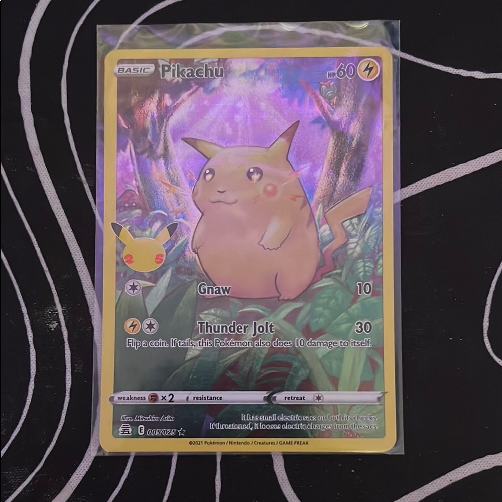 Pokemon Yellow Trading Card Pikachu Edition